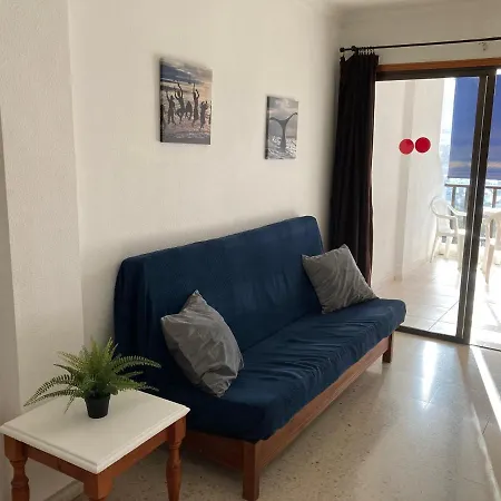 Spacious Flat With Ocean View Apartment