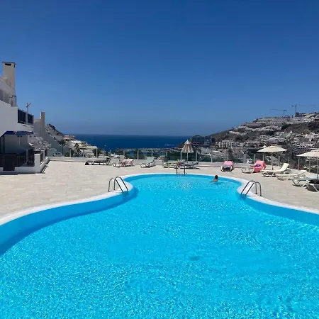 Apartment Spacious Flat With Ocean View